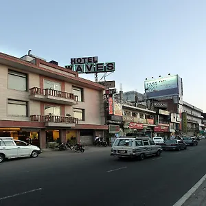Waves, Airport Hotel Delhi (National Capital Territory of India)